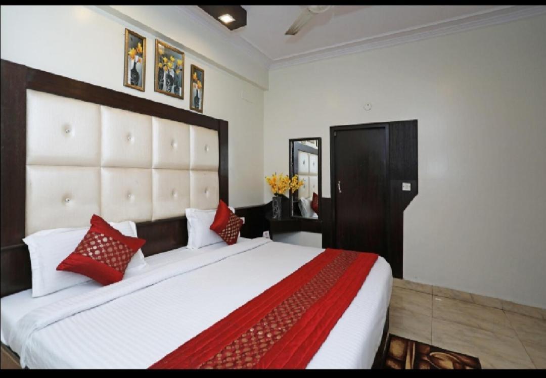 Hotel Hi Life New Delhi Buitenkant foto