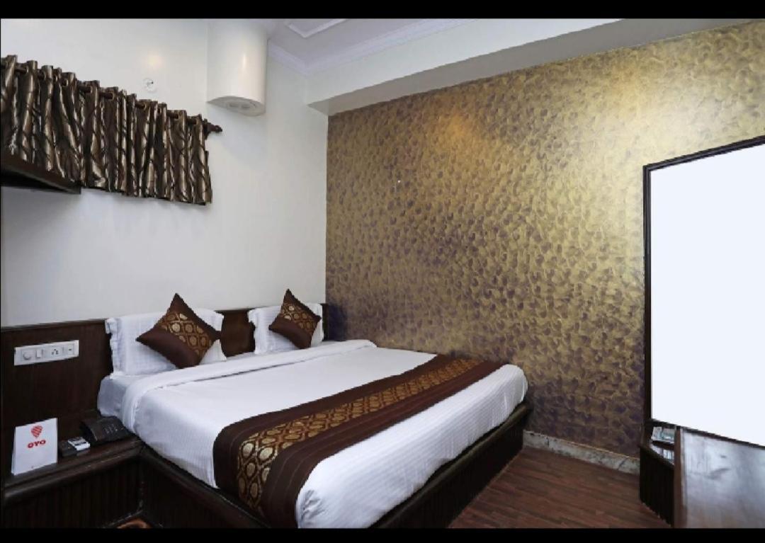 Hotel Hi Life New Delhi Buitenkant foto